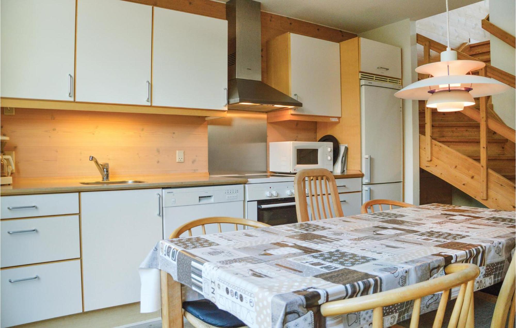 2 Bedroom Gorgeous Home In Хвиде Санде Екстериор снимка